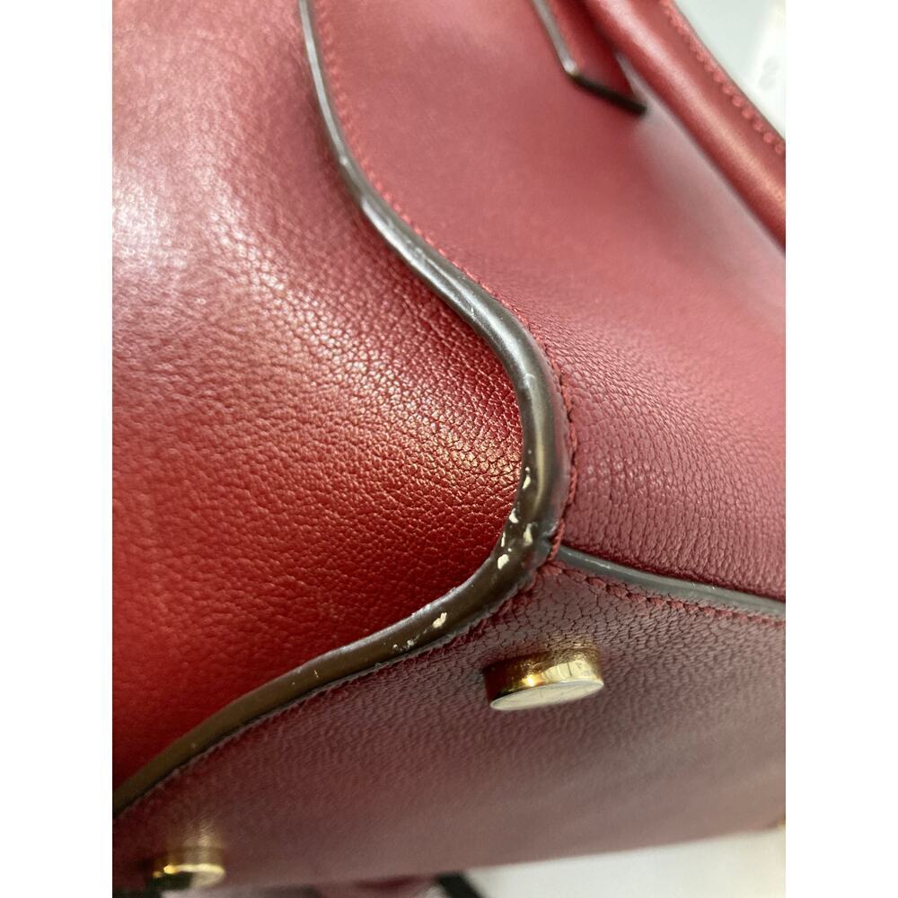 MICHAEL KORS, LARGE WINE LEATHER HANDBAG WITH LOCK CHARM. - Picture 15 of 16
